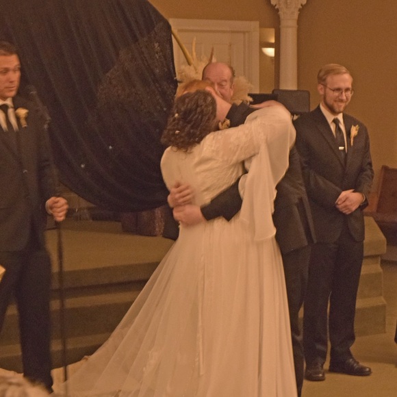 Meet your Posher, Isabella - Picture 1 of 5